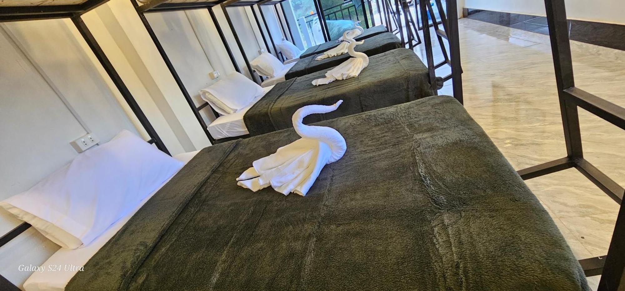 Inn Riverside Hostel Pb Muang Pakbèng Eksteriør billede