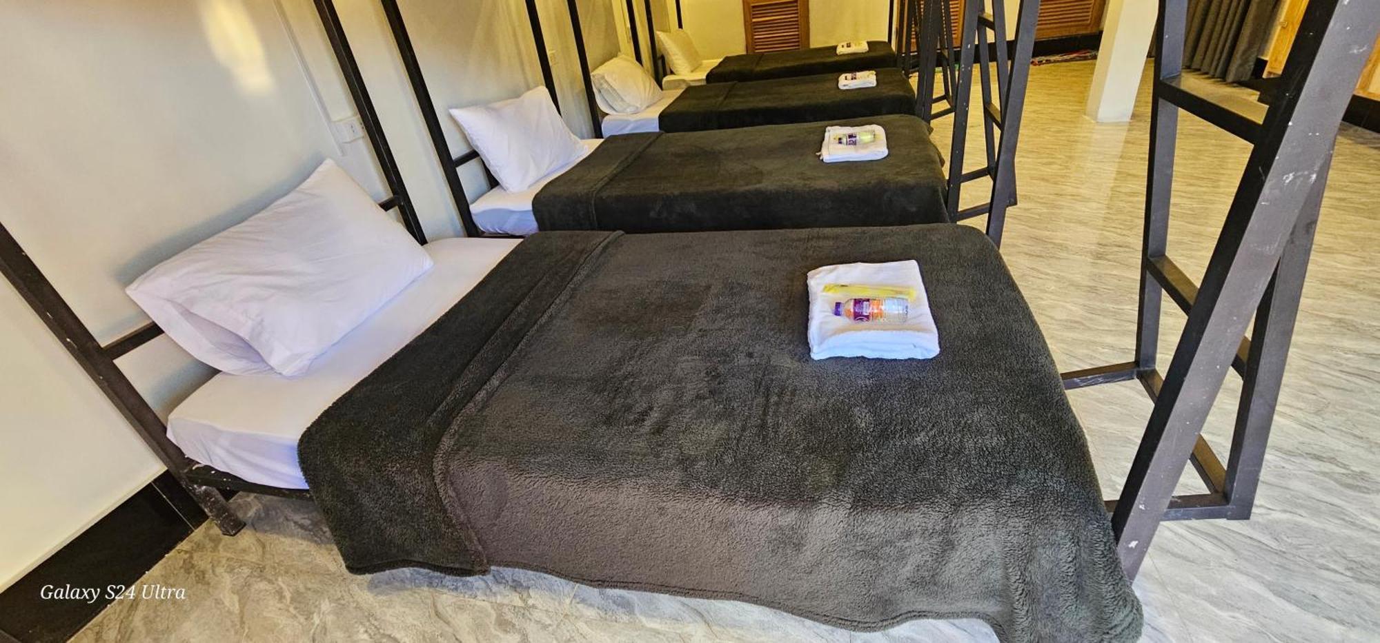 Inn Riverside Hostel Pb Muang Pakbèng Eksteriør billede