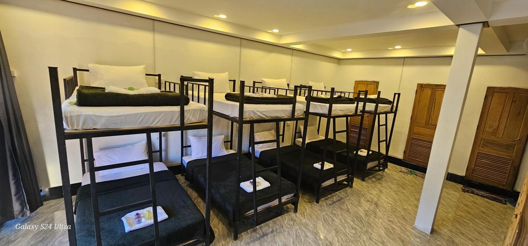 Inn Riverside Hostel Pb Muang Pakbèng Eksteriør billede